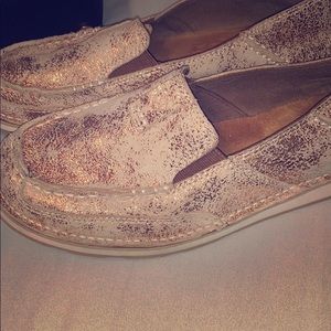 Ariat shoes rose gold